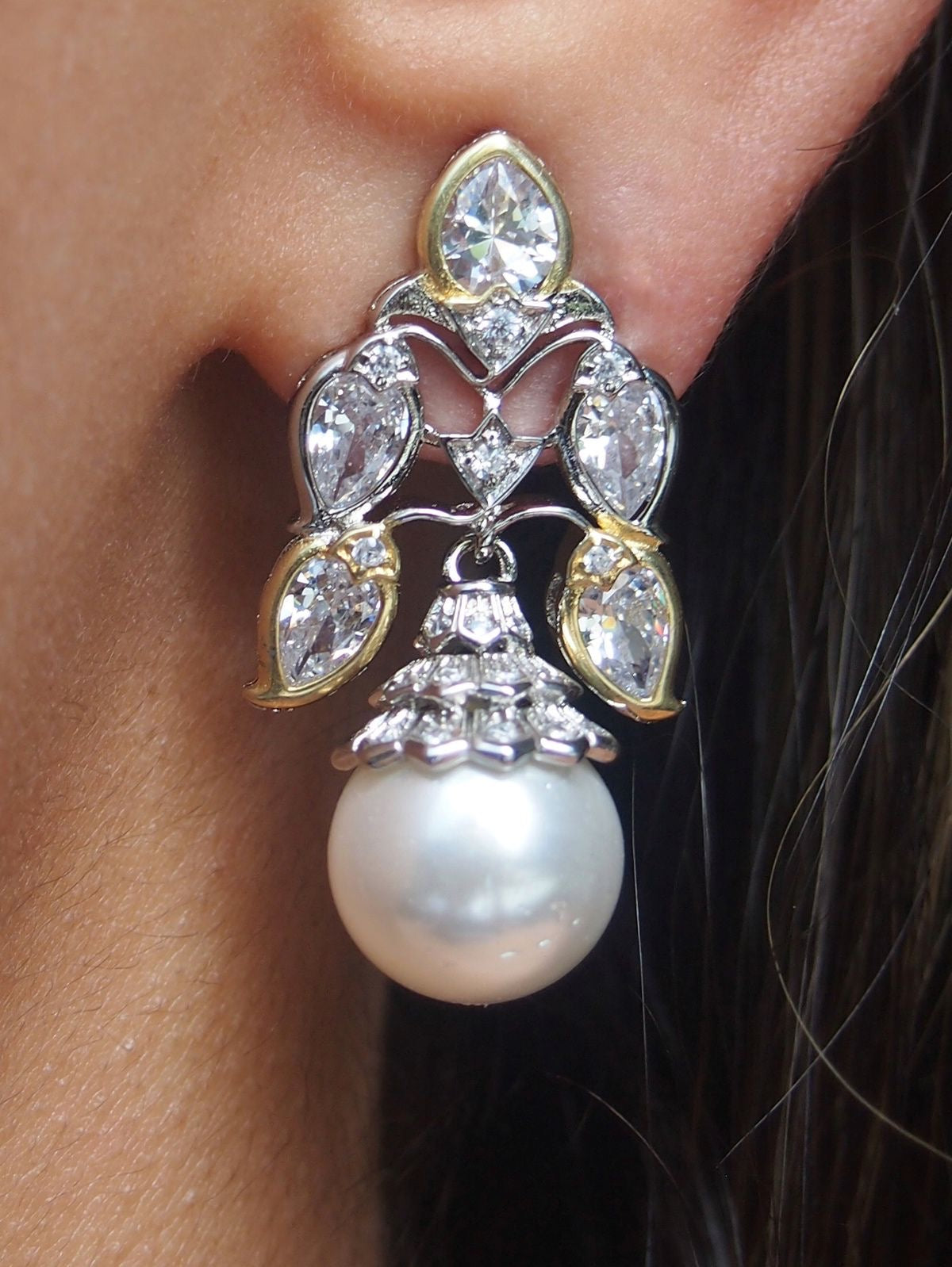 Magnifique Earrings